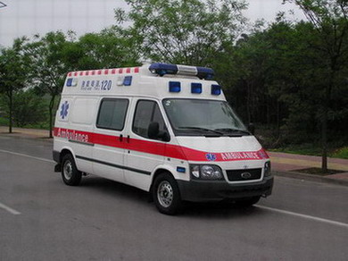 巴东县救护车护送